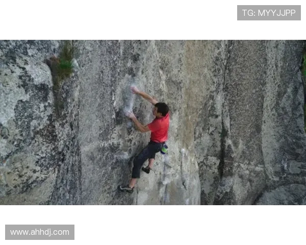 重庆攀岩队强势登顶最新攀岩节奏TOP10榜单引发热议