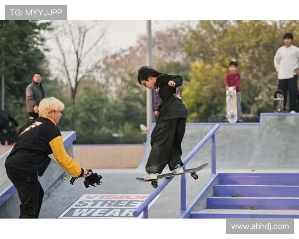 重庆滑板队在全国滑板配合排行榜中荣获第五名展现实力与潜力